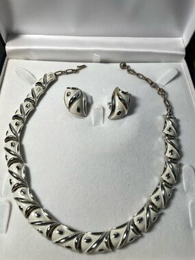Coro White Enamel Necklace and Earrings Set